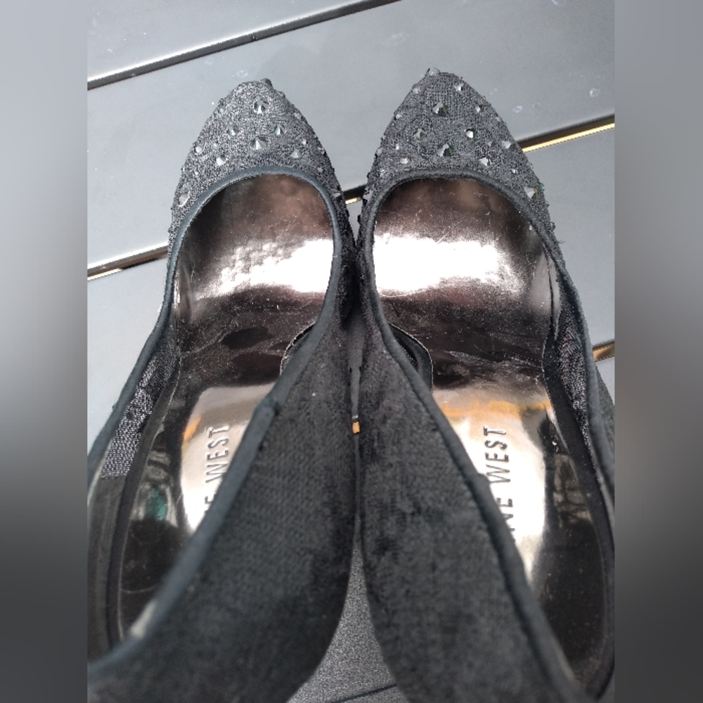 Nine West Black High Heels, Size 7M, Lace & Gems, Like New - Picture 5 of 12